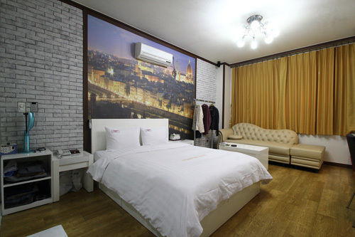 Cherbourg Hotel Cheonan Exteriör bild