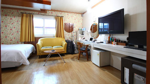 Cherbourg Hotel Cheonan Exteriör bild